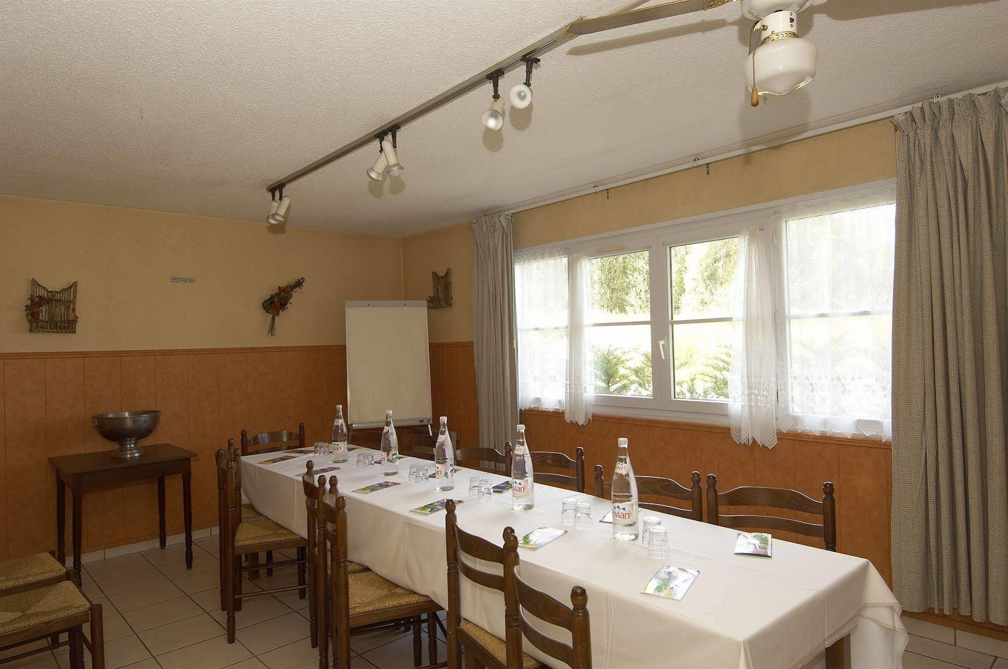 Fasthotel Chambery Luaran gambar