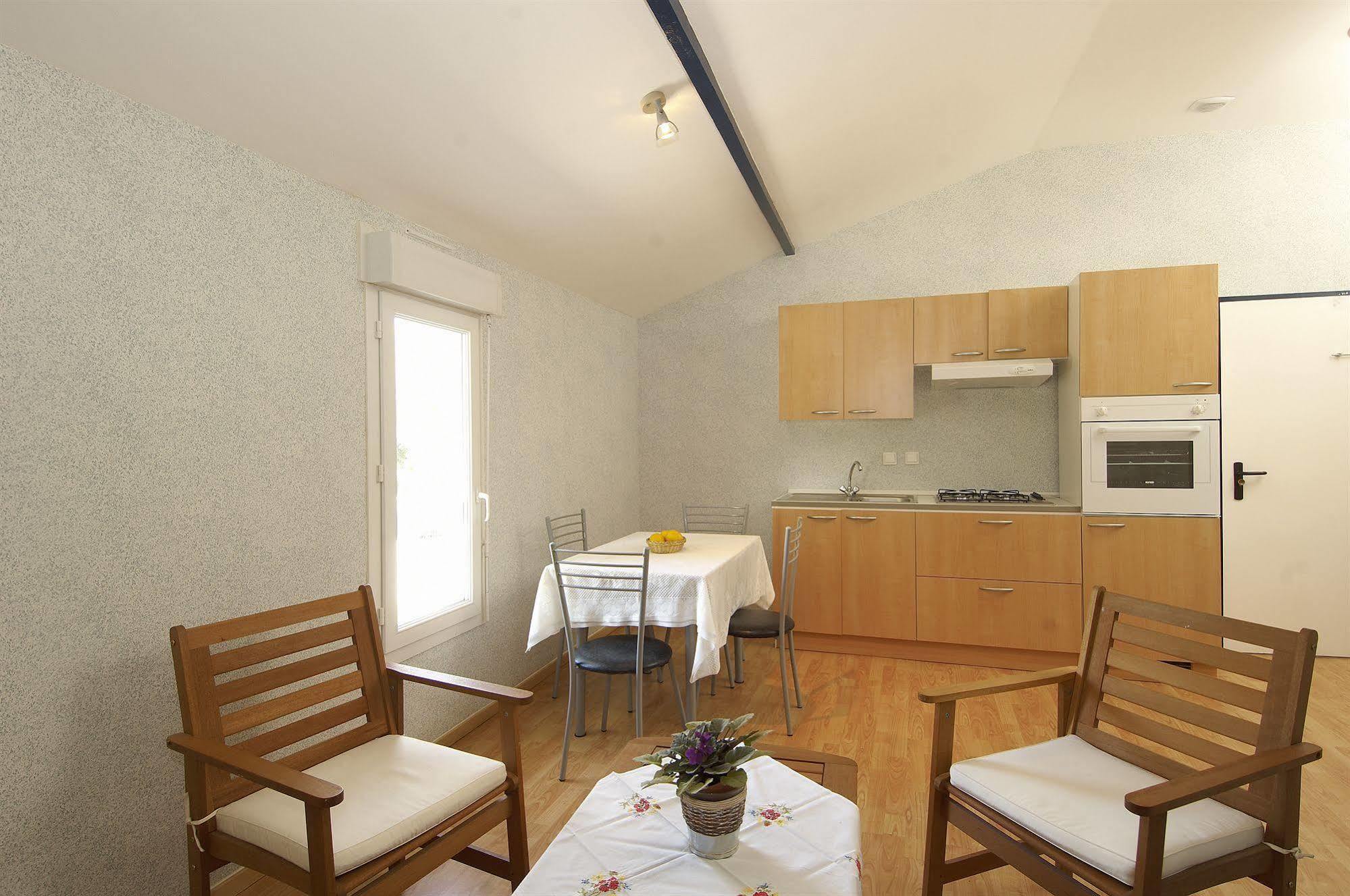 Fasthotel Chambery Luaran gambar